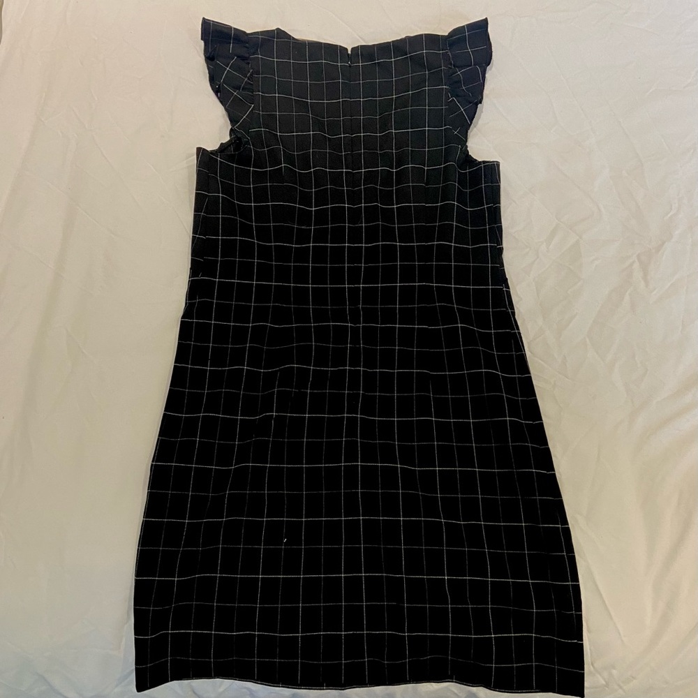 Loft Black Grid Print Windowpane Flutter Shift Dr… - image 8